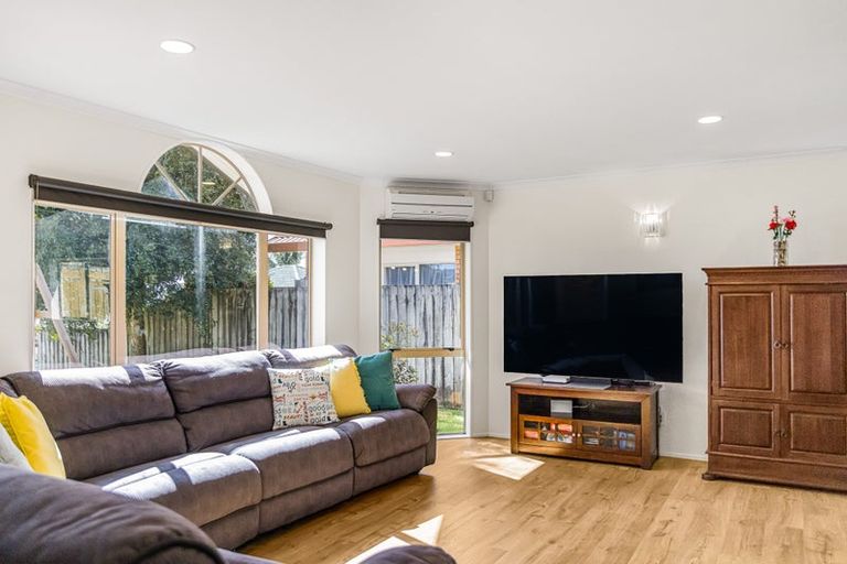 Photo of property in 33 Gala Place, Henderson, Auckland, 0612