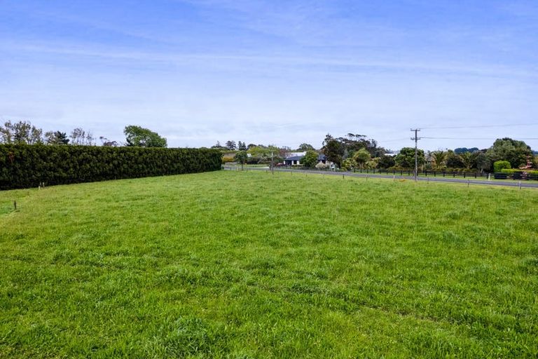 Photo of property in 84 Airport Drive, New Plymouth Airport, New Plymouth, 4373