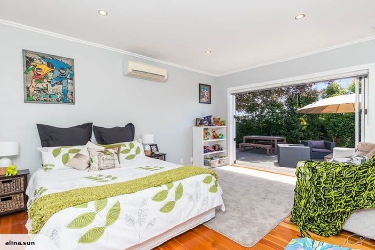 Photo of property in 20 Esmonde Road, Takapuna, Auckland, 0622