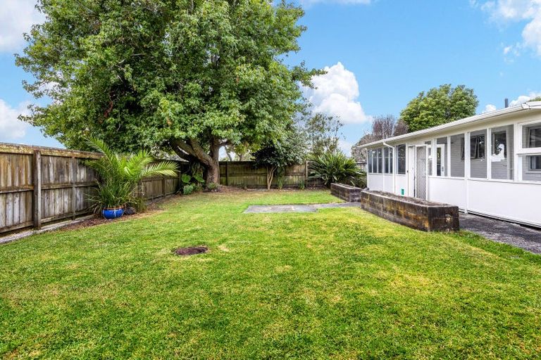 Photo of property in 2/111 Florence Avenue, Orewa, 0931