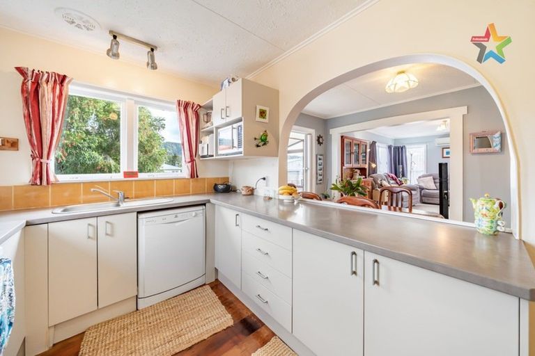 Photo of property in 42 Coast Road, Wainuiomata, Lower Hutt, 5014