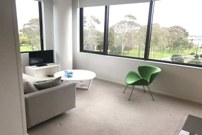 Photo of property in Twin Towers, 811/17 Putney Way, Manukau, Auckland, 2104