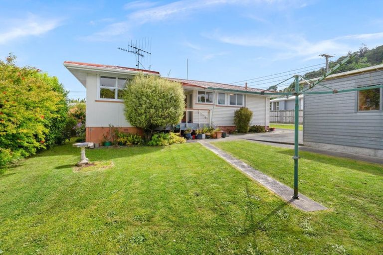 Photo of property in 19 Tuatara Drive, Te Kamo, Whangarei, 0112