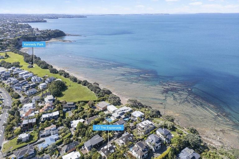 Photo of property in 2/2 The Esplanade, Campbells Bay, Auckland, 0630