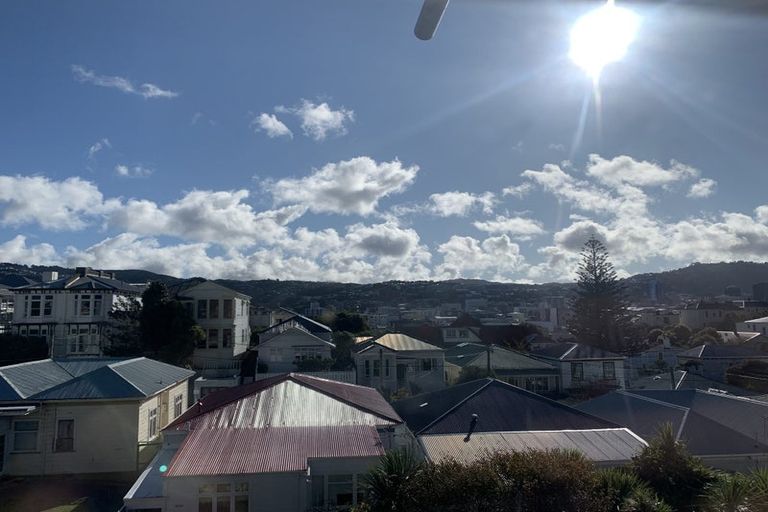 Photo of property in 118 Austin Street, Mount Victoria, Wellington, 6011