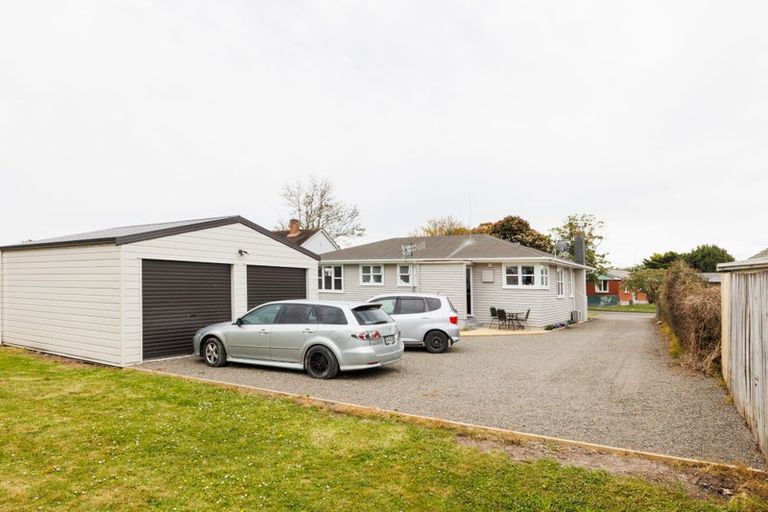 Photo of property in 62 Ellesmere Crescent, Highbury, Palmerston North, 4412