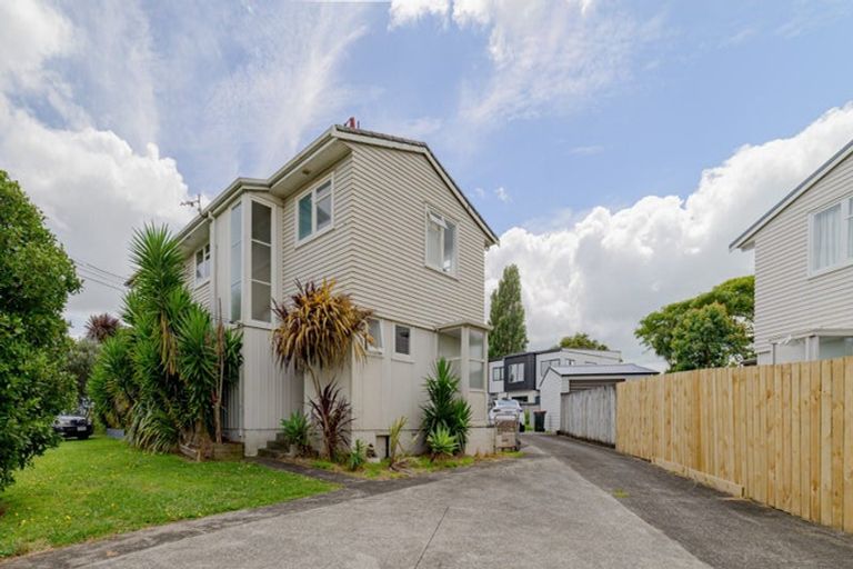 Photo of property in 72b Arimu Road, Papakura, 2110