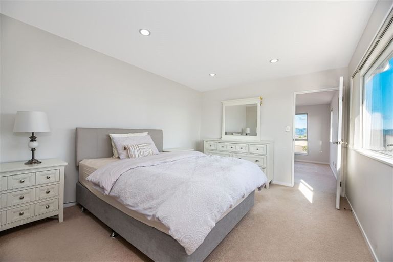 Photo of property in 47 Tiriwa Drive, Massey, Auckland, 0614