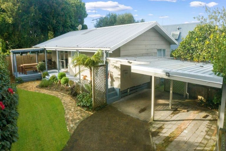 Photo of property in 118 Old Farm Road, Hamilton East, Hamilton, 3216