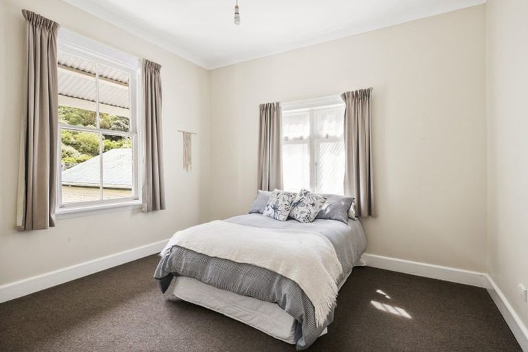 Photo of property in 202 Aro Street, Aro Valley, Wellington, 6021