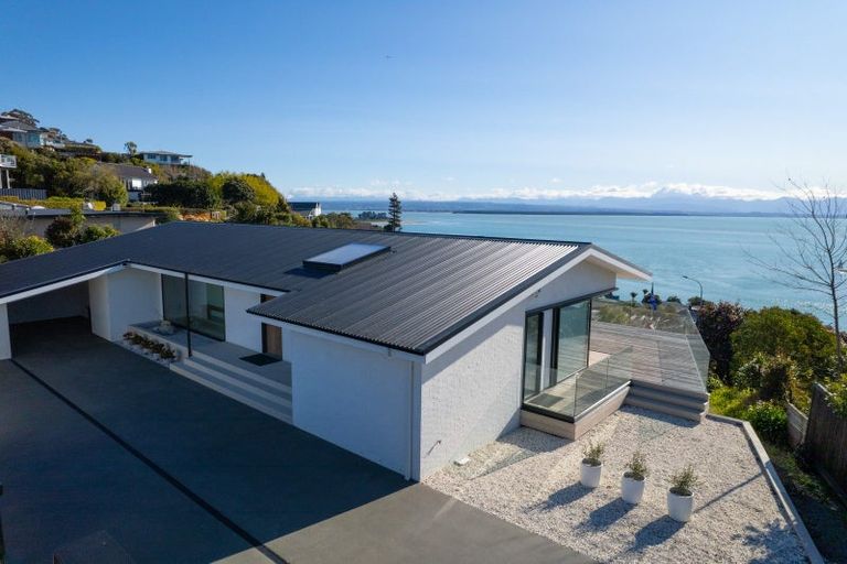 Photo of property in 82 Princes Drive, Britannia Heights, Nelson, 7010