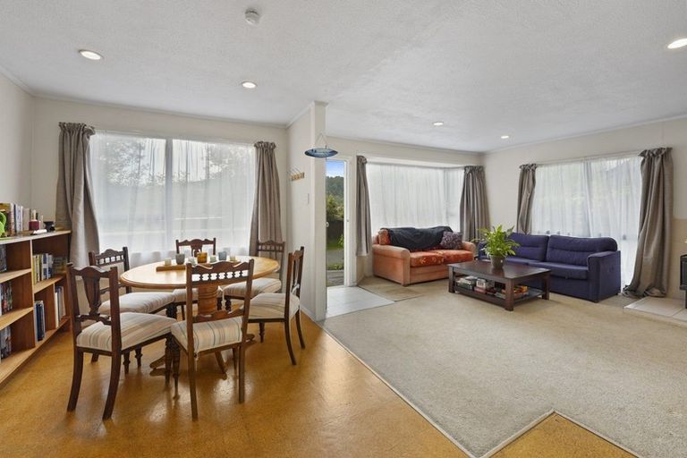 Photo of property in 20 Amber Grove, Birchville, Upper Hutt, 5018