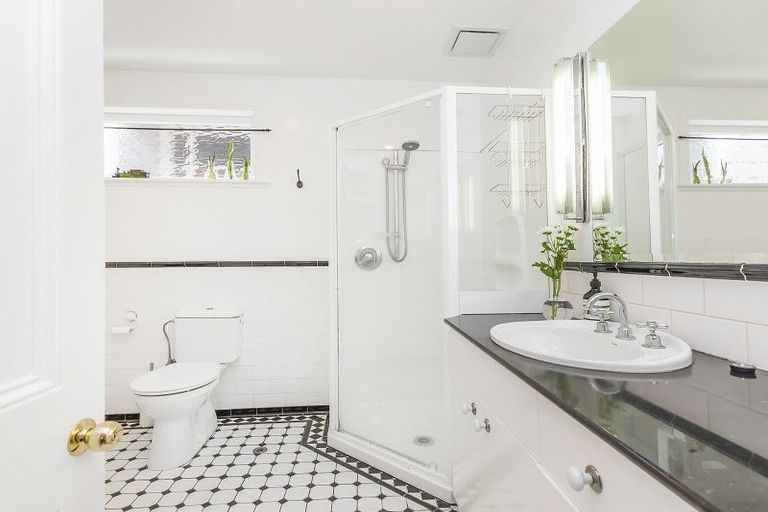 Photo of property in 48 Ellice Street, Mount Victoria, Wellington, 6011