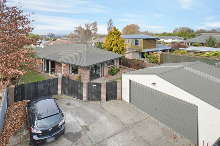 Photo of property in 27a Trafford Street, Harewood, Christchurch, 8051