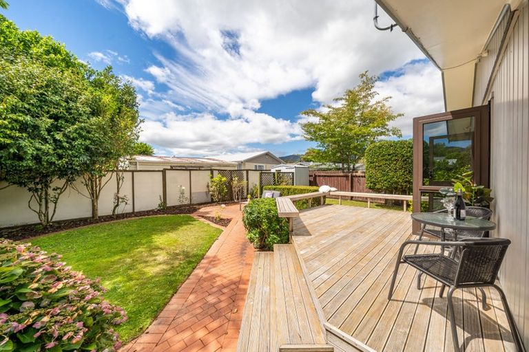 Photo of property in 6 Denver Grove, Totara Park, Upper Hutt, 5018