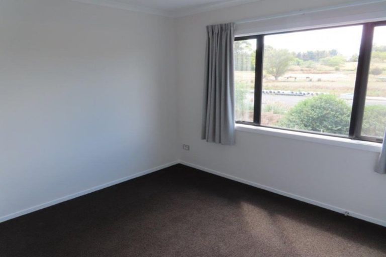 Photo of property in 16 Rebekah Crescent, Flagstaff, Hamilton, 3210