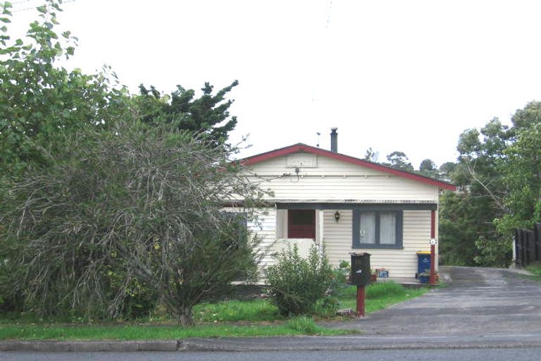 Photo of property in 1/10 Ambler Avenue, Glen Eden, Auckland, 0602