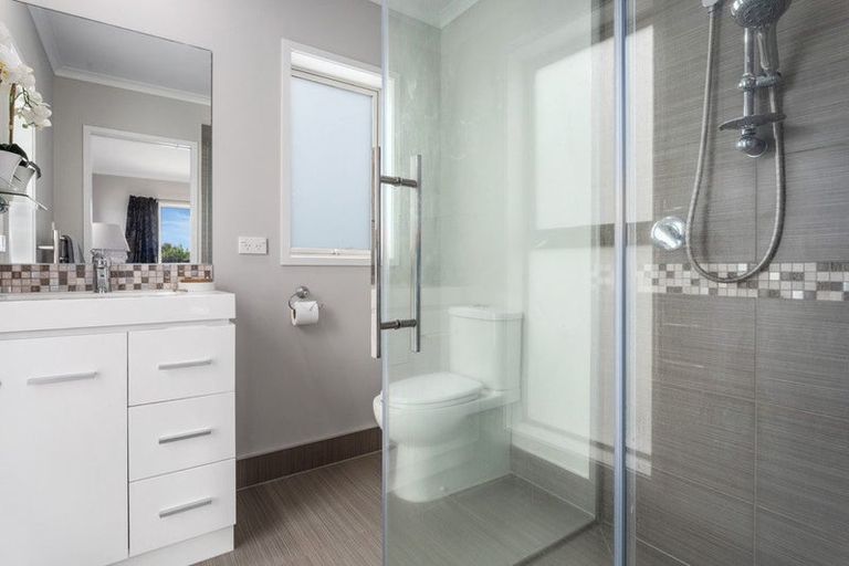 Photo of property in 6 Omega Place, Coastlands, Whakatane, 3120