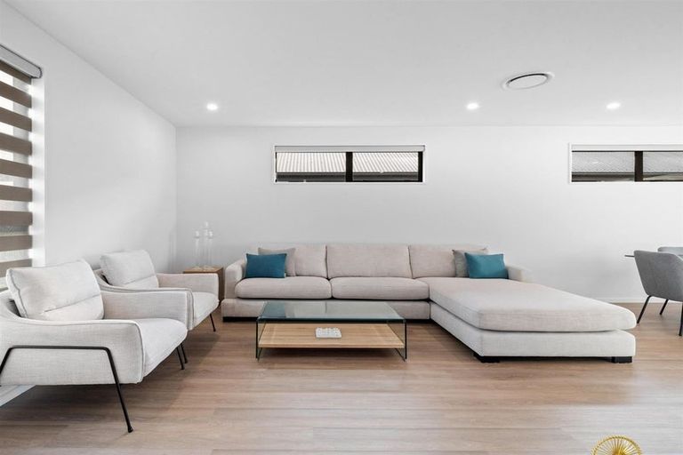 Photo of property in 7 Olearia Lane, Halswell, Christchurch, 8025