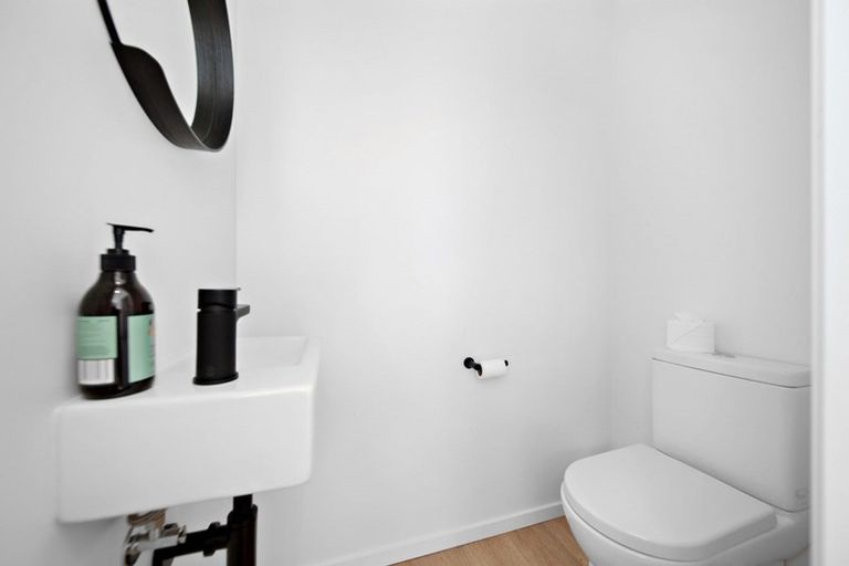 Photo of property in 3a Glenelg Lane, Jacks Point, 9371