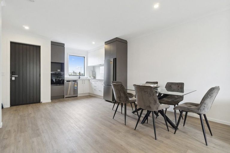 Photo of property in 104 Te Tihi Street, Wiri, 2104