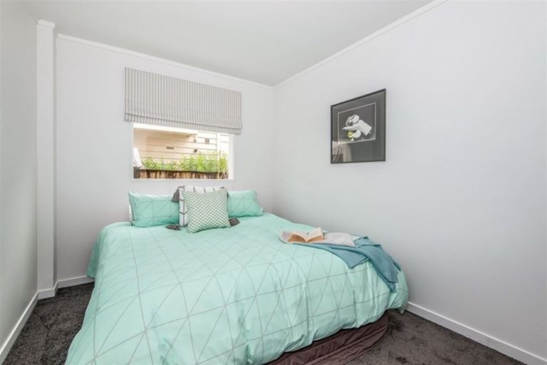 Photo of property in 12 Allenby Avenue, Devonport, Auckland, 0624