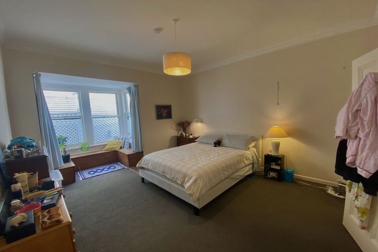 Photo of property in 52 Majoribanks Street, Mount Victoria, Wellington, 6011