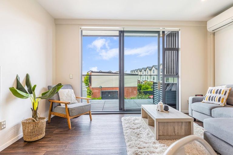 Photo of property in 107/2 Onekiritea Road, Hobsonville, Auckland, 0616