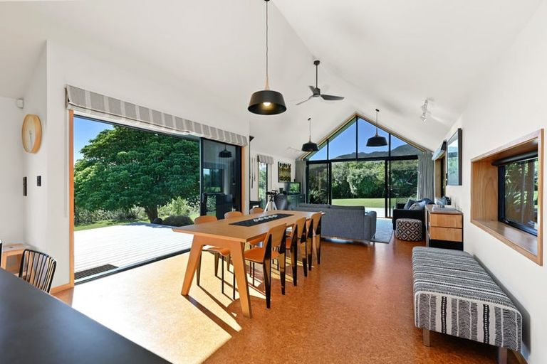 Photo of property in 724b Ruapuke Road, Raglan, 3296