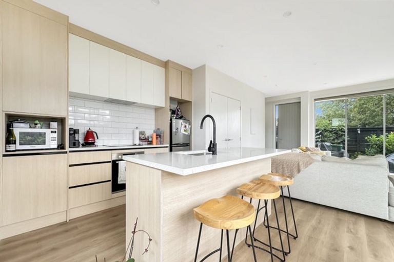 Photo of property in 2/89 Salisbury Road, Birkdale, Auckland, 0626