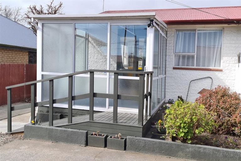 Photo of property in 2/374b Pages Road, Aranui, Christchurch, 8061