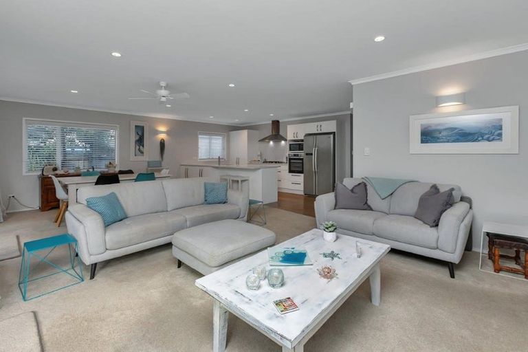 Photo of property in 80 One Tree Point Road, One Tree Point, 0118