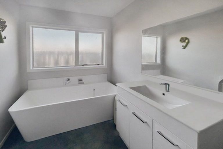 Photo of property in 36 Te Iwiheke Place, Turangi, 3334