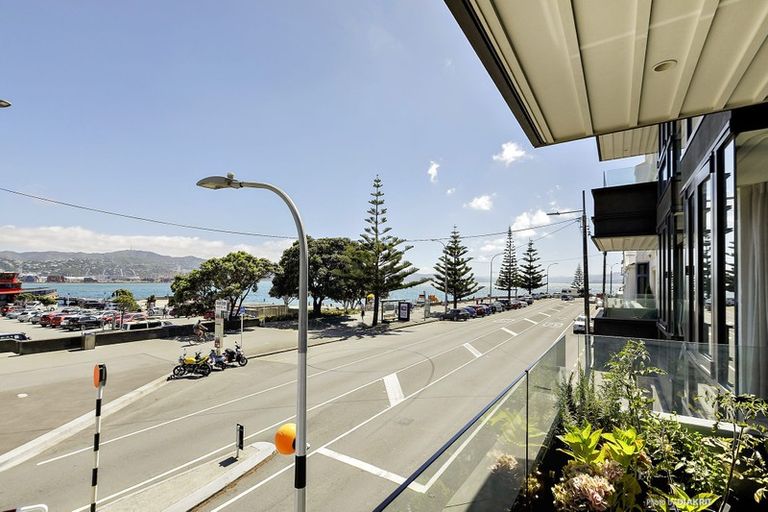 Photo of property in 1w/150 Oriental Parade, Oriental Bay, Wellington, 6011