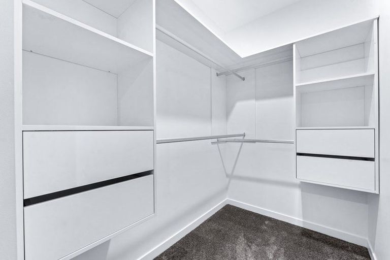 Photo of property in 25 Henriette Place, Totara Park, Auckland, 2105