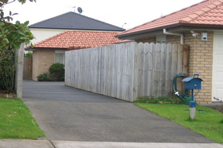 Photo of property in 5 Clavoy Place, East Tamaki, Auckland, 2016