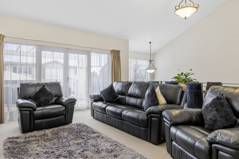 Photo of property in 31 Chateau Crescent, Rangatira Park, Taupo, 3330