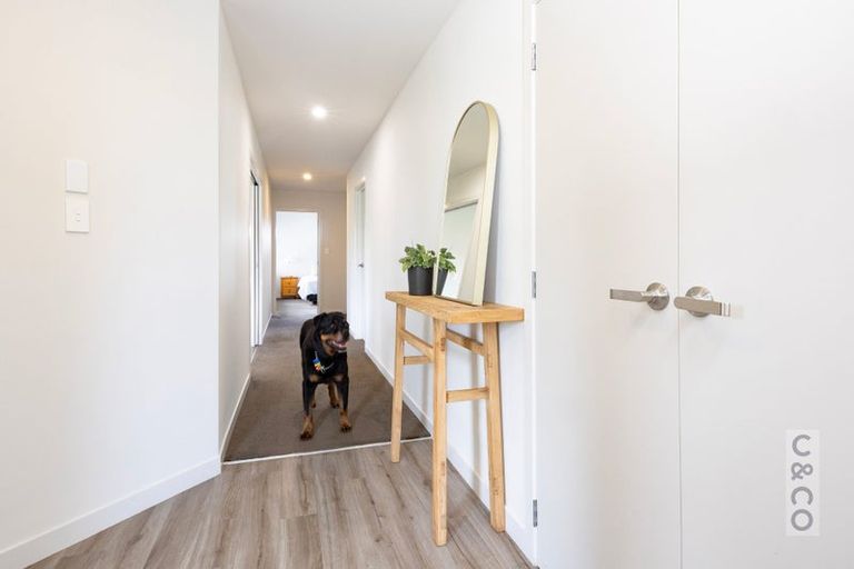 Photo of property in 96 Pohutukawa Parade, Riverhead, 0820