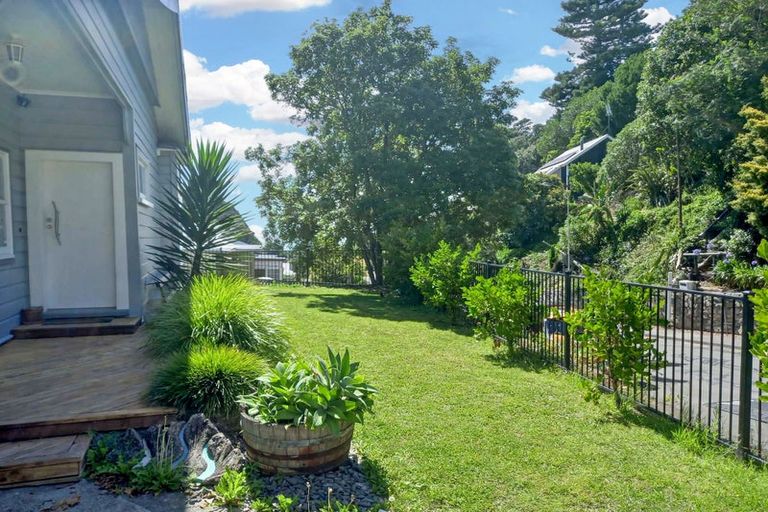 Photo of property in 30 Coote Road, Bluff Hill, Napier, 4110