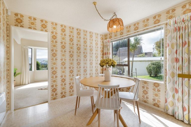 Photo of property in 33 Abilene Crescent, Churton Park, Wellington, 6037