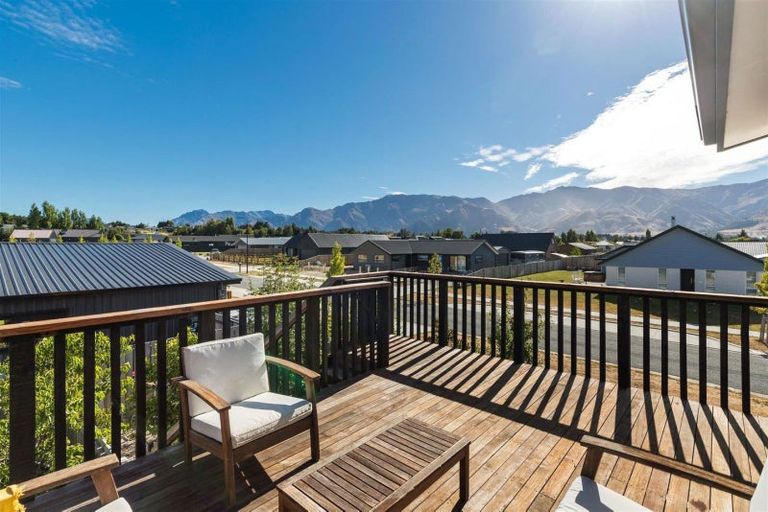 Photo of property in 11 Sentinel Drive, Lake Hawea, Wanaka, 9382