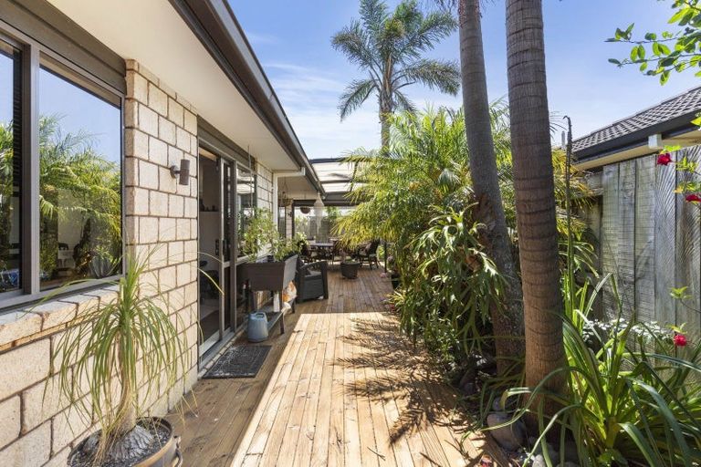 Photo of property in 5a Popata Close, Papamoa Beach, Papamoa, 3118