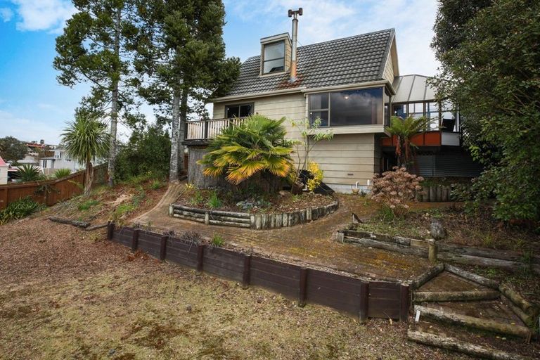 Photo of property in 2 Salmond Place, Dinsdale, Hamilton, 3204