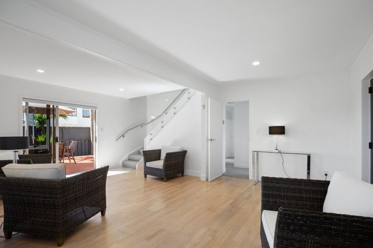 Photo of property in 338 Papamoa Beach Road, Papamoa Beach, Papamoa, 3118