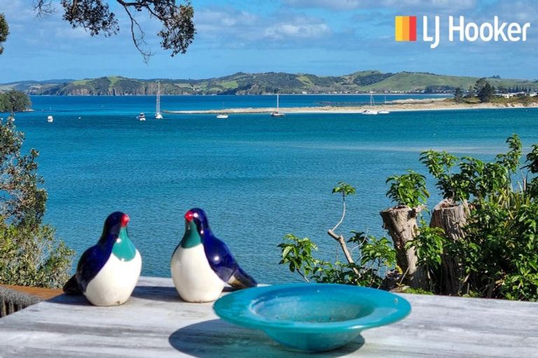 Photo of property in 417 Leigh Road, Whangateau, 0985