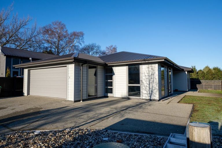 Photo of property in 3 Field View, Bradford, 9011
