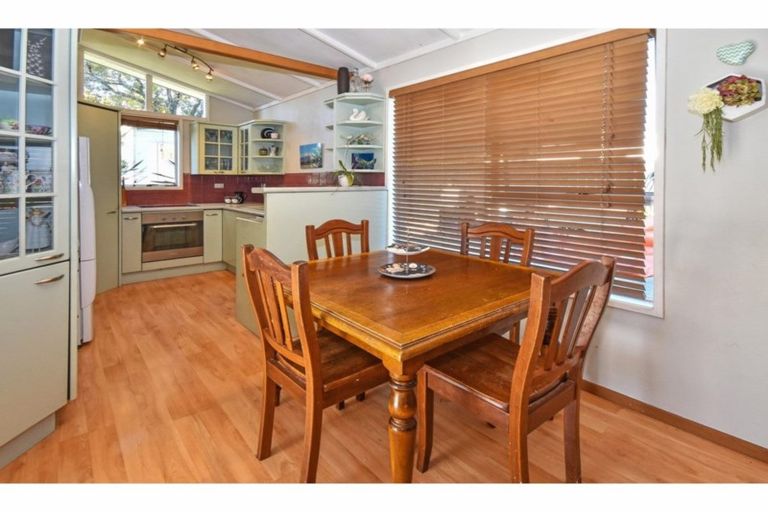 Photo of property in 1/27 Reelick Avenue, Pakuranga Heights, Auckland, 2010
