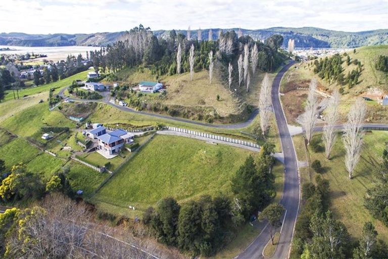 Photo of property in 3 Manuka Drive, Whangamata, 3691