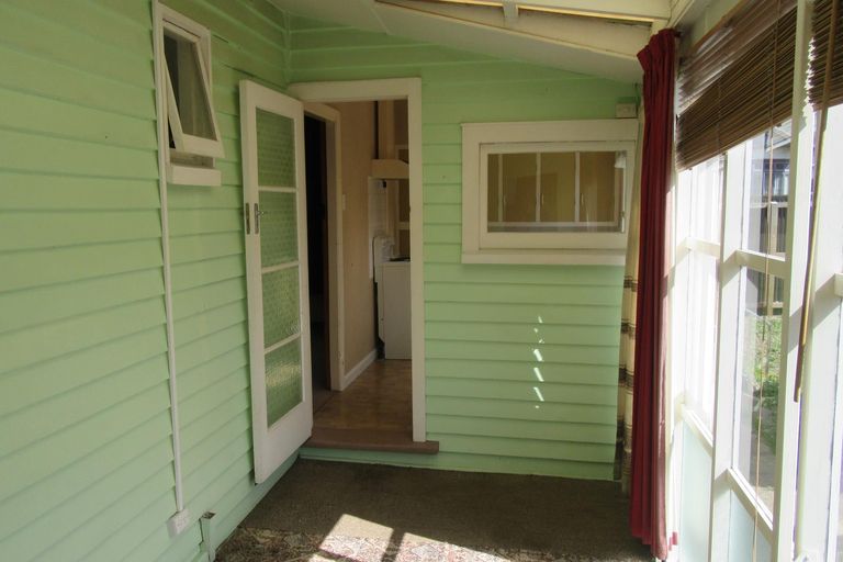 Photo of property in 16 Harris Street, Waimate, 7924