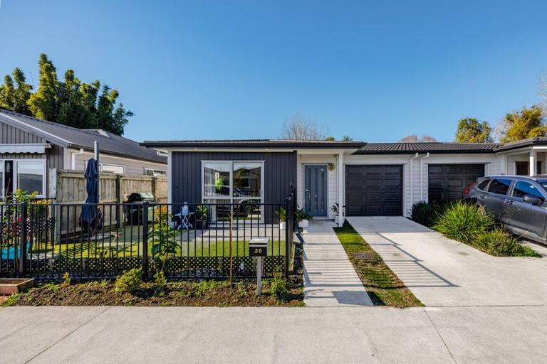 Photo of property in 35 Harore Road, Takanini, 2112